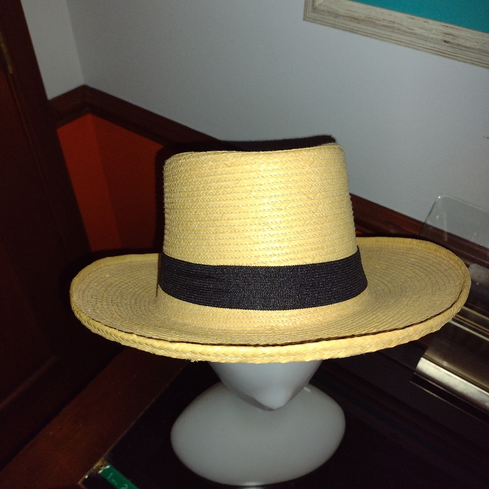 Men's Straw Hat From Guatemala Measures 22 Inside Org.25.00 In Very Good Conditi